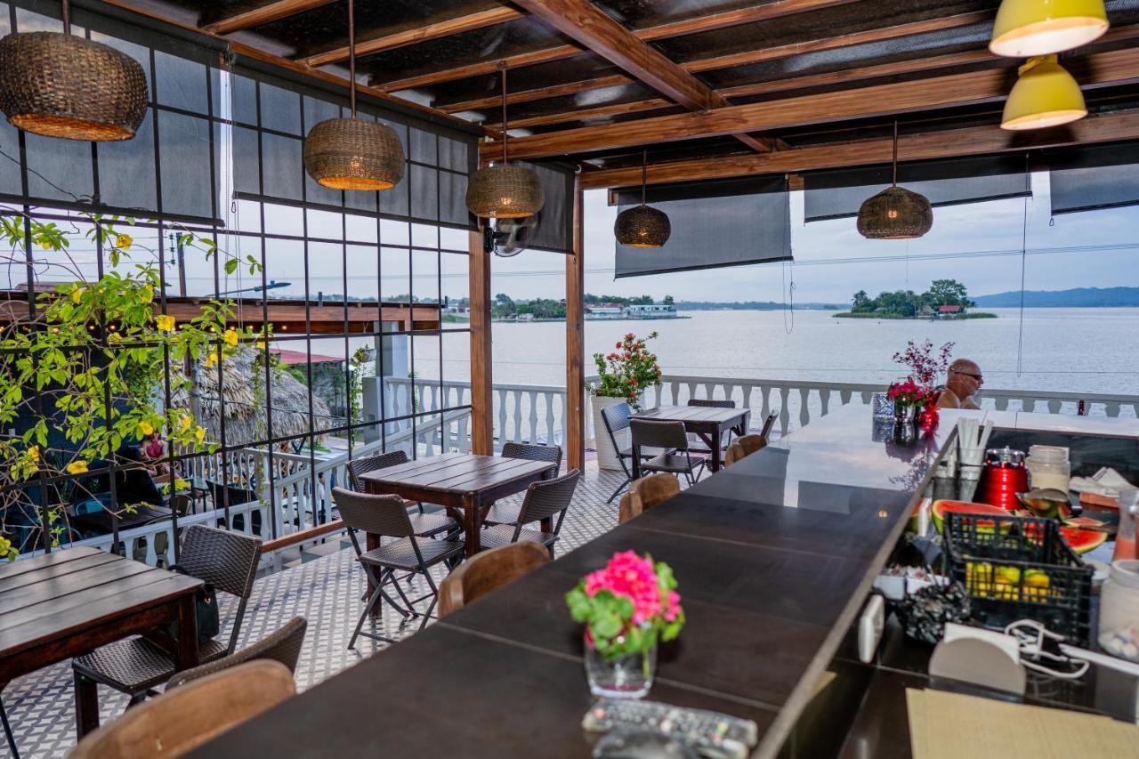 Hotel Casona De La Isla ฟลอเรส ภายนอก รูปภาพ