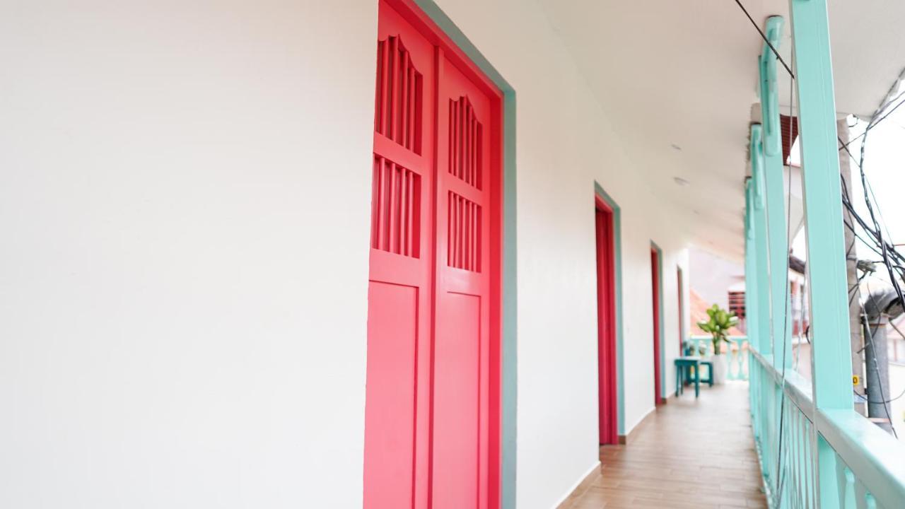Hotel Casona De La Isla ฟลอเรส ภายนอก รูปภาพ
