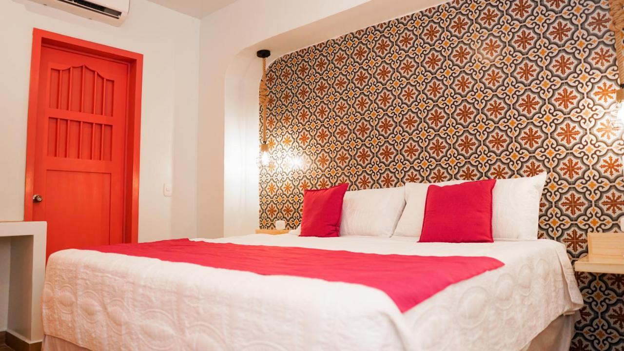 Hotel Casona De La Isla ฟลอเรส ภายนอก รูปภาพ