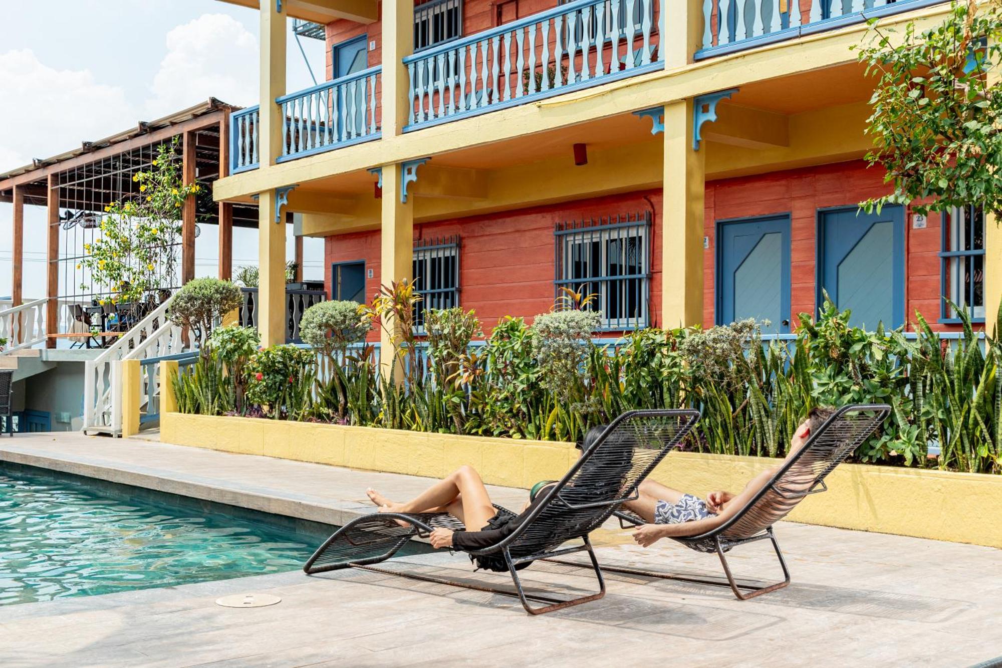 Hotel Casona De La Isla ฟลอเรส ภายนอก รูปภาพ